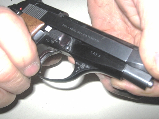 Beretta 81 - 15